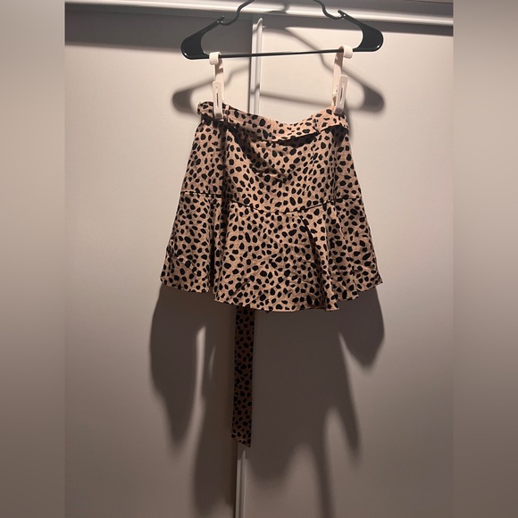 Nectar Clothing Animal Print Skirt Tan Spots Size Medium Excellent Condition - Picture 3 of 4
